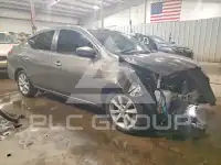 2015 Nissan VERSA фото
