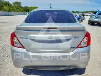 2015 Nissan VERSA photo