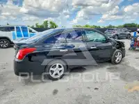 2015 Nissan VERSA фото