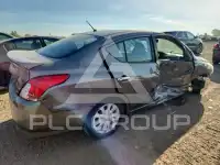 2015 Nissan VERSA фото