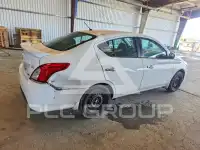 2015 Nissan VERSA photo