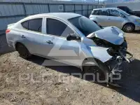 2015 Nissan VERSA фото