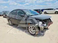 2015 Nissan VERSA photo