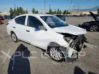 2015 Nissan VERSA фото