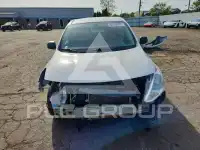2015 Nissan VERSA фото