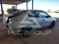 2015 Nissan VERSA фото