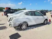 2015 Nissan VERSA фото