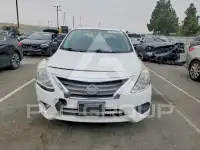 2015 Nissan VERSA фото
