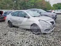 2015 Nissan VERSA фото