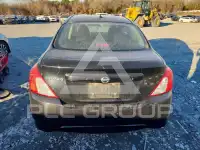 2015 Nissan VERSA photo