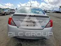 2015 Nissan VERSA фото