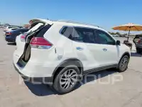 2015 Nissan ROGUE photo