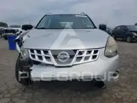 2015 Nissan ROGUE photo