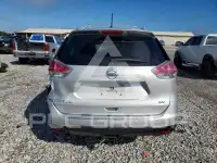 2015 Nissan ROGUE photo