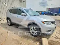 2015 Nissan ROGUE photo