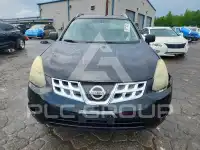 2015 Nissan ROGUE photo