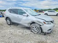 2015 Nissan ROGUE photo
