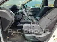 2015 Nissan ROGUE photo