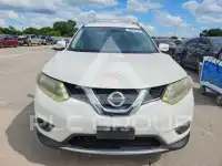 2015 Nissan ROGUE photo