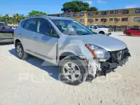 2015 Nissan ROGUE photo