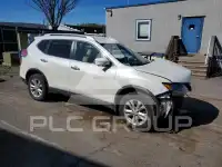 2015 Nissan ROGUE photo