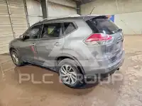 2015 Nissan ROGUE photo
