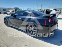 2015 Nissan GTR фото