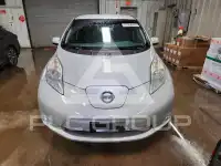 2015 Nissan LEAF photo