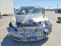 2015 Nissan LEAF photo