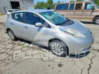 2015 Nissan LEAF photo