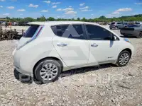 2015 Nissan LEAF photo