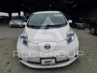 2015 Nissan LEAF фото