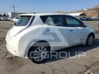 2015 Nissan LEAF фото