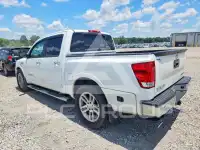2015 Nissan TITAN фото