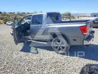 2015 Nissan TITAN photo