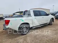 2015 Nissan TITAN фото