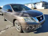 2015 Nissan PATHFINDER photo