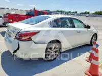 2015 Nissan ALTIMA фото