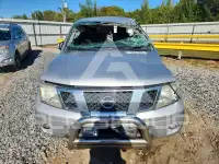 2015 Nissan FRONTIER фото