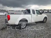 2015 Nissan FRONTIER photo