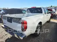 2015 Nissan FRONTIER фото
