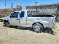 2015 Nissan FRONTIER фото