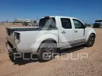 2015 Nissan FRONTIER фото