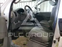 2015 Nissan FRONTIER фото