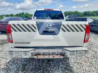 2015 Nissan FRONTIER фото
