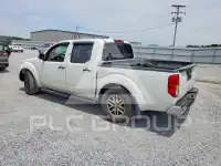 2015 Nissan FRONTIER photo