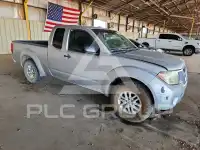 2015 Nissan FRONTIER фото