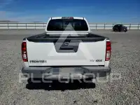 2015 Nissan FRONTIER photo