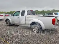 2015 Nissan FRONTIER фото