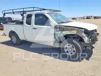 2015 Nissan FRONTIER фото